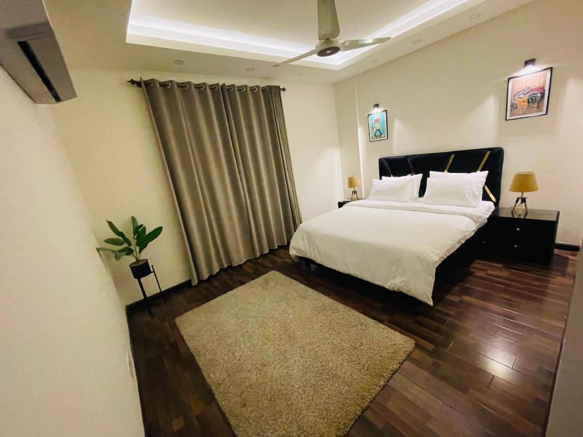 High Rise Presidential Suite In Elysium Opp Centaurus Islámábád Exteriér fotografie